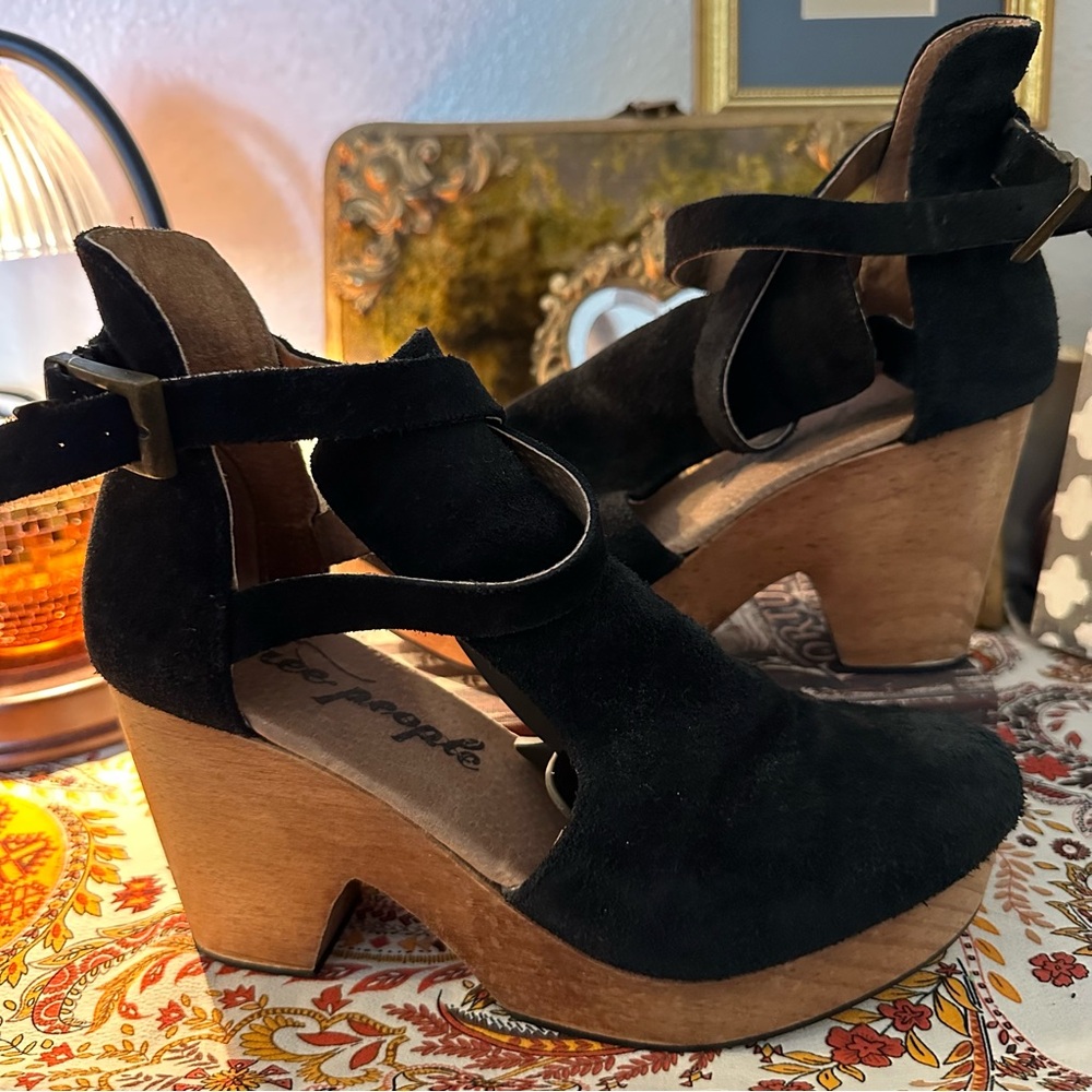 Free People Clogs